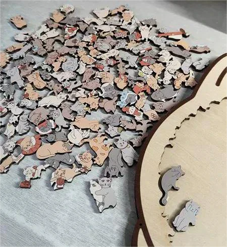 🎁Pěkný vánoční dárek🎅135dílné dřevěné puzzle ve tvaru kočky v barvách Morandiho
