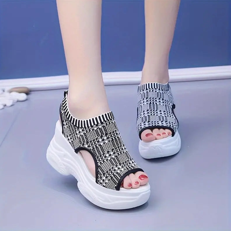 👡 Dámské Sandály – Šikmý Podpatek a Otevřená Špička | Letní Styl – Pohodlné & Elegantní na Celý Den ☀️🌸✨