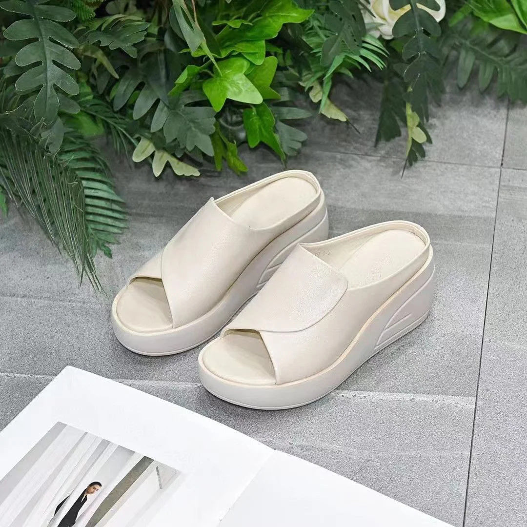 👡 Sandály s Šikmou Podpatkem – 5,5 cm Pohodlí | Elegantní & Letní Dámská Obuv – Ideální na Nákupy i Procházky ☀️🌸✨